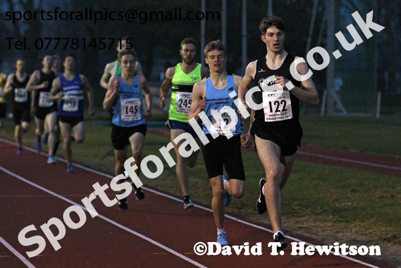 North Eastern Grand Prix graded 1500 metres , Monkton Stadium,  Jarrow and Hebburn. Photo:  David T. Hewitson/Sports for All Pics